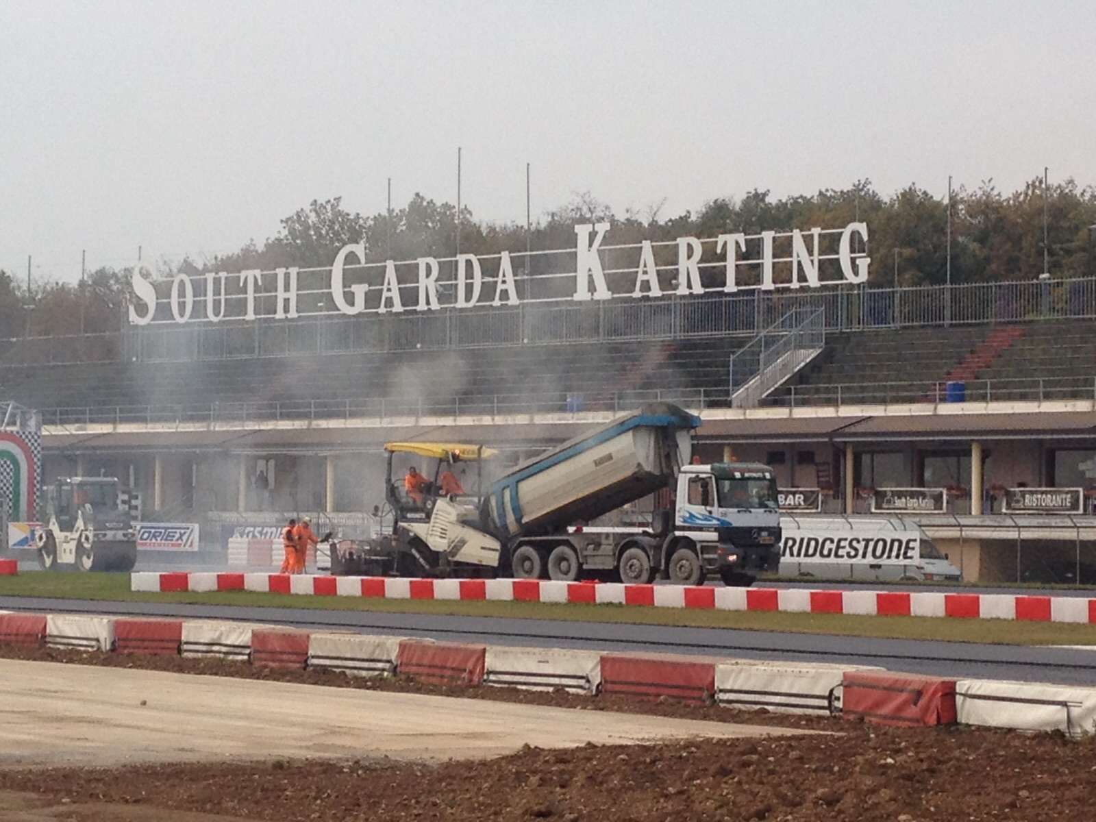 Articolo su Strade e Autostrade “South Garda Karting – Pavimentazione al Top”